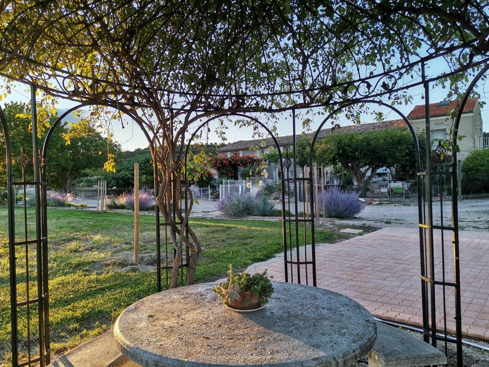 Gite En Provence Lavande Modene Dış mekan fotoğraf